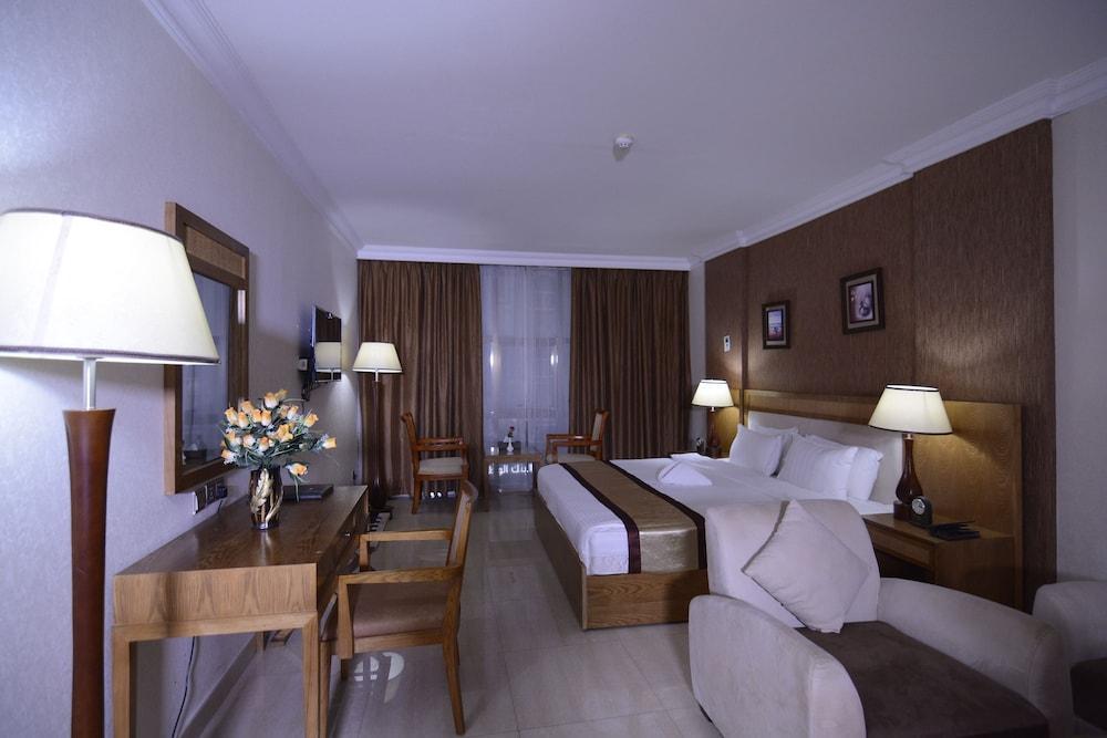City Center Hotel Mawalih Kültér fotó